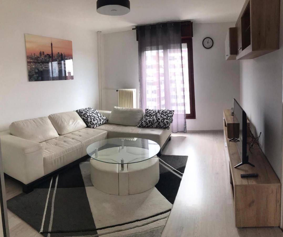 Apartment Vrbani ザグレブ エクステリア 写真
